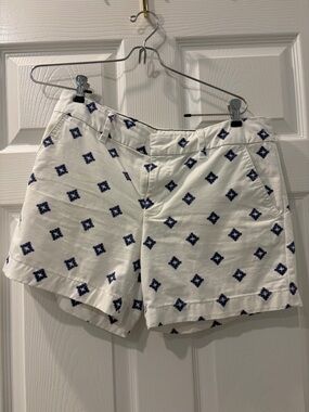 Tommy Hilfiger White & Navy Patterned Women's Casual Shorts Size 8